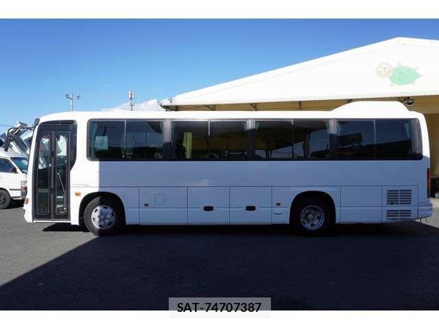 Isuzu GALA 2017-03 6791061-2