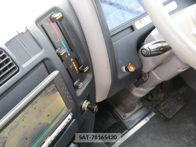Isuzu GALA 2015-06 6791062-27