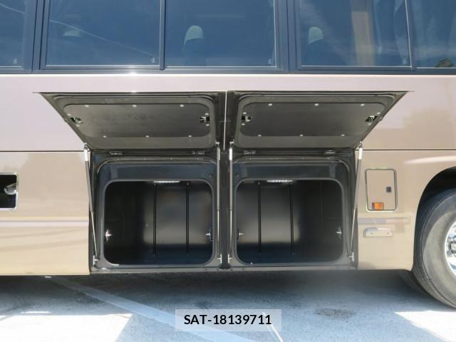 Isuzu GALA 2021-06 7250925-6