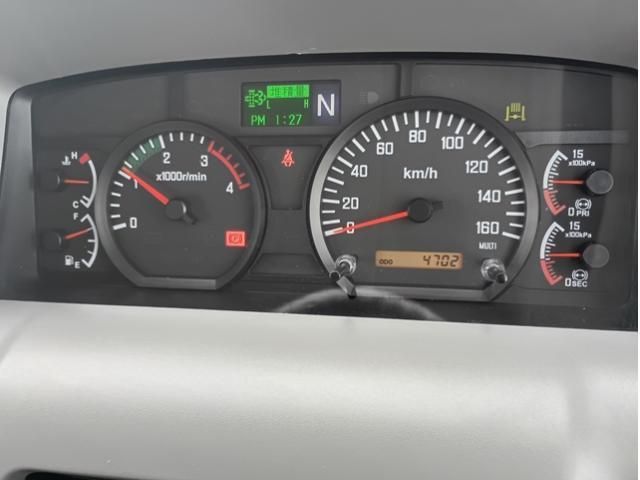 Isuzu GALA 2012-03 7606890-28