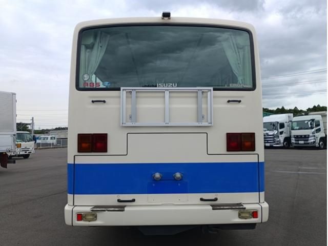 Isuzu GALA 2012-03 7606890-4