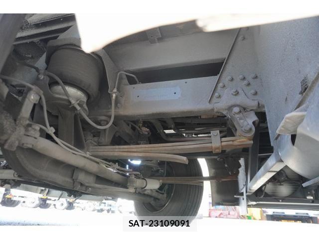 Isuzu GALA 2018-03 7961833-11