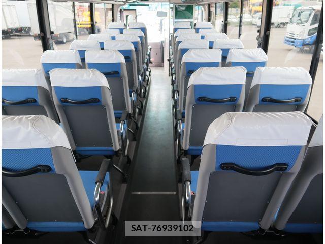 Isuzu GALA 2021-02 8562031-13