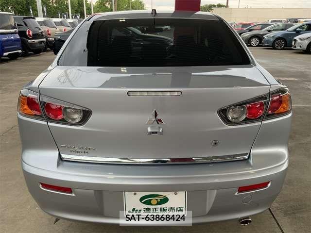 Mitsubishi GALANT FORTIS 2015-06 7616759-9