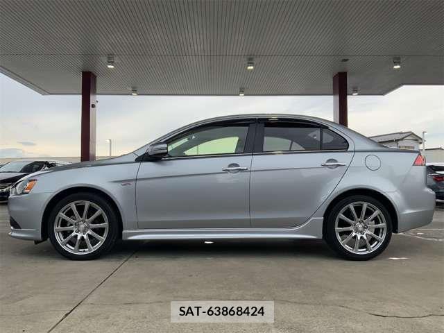 Mitsubishi GALANT FORTIS 2015-06 7616759-11