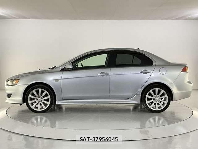 Mitsubishi GALANT FORTIS 2011-05 8073857-2