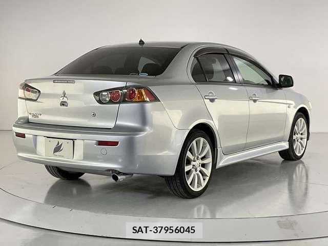 Mitsubishi GALANT FORTIS 2011-05 8073857-5