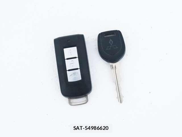 Mitsubishi GALANT FORTIS 2015-03 8525004-19