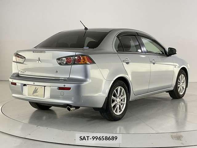 Mitsubishi GALANT FORTIS 2015-03 8626906-5
