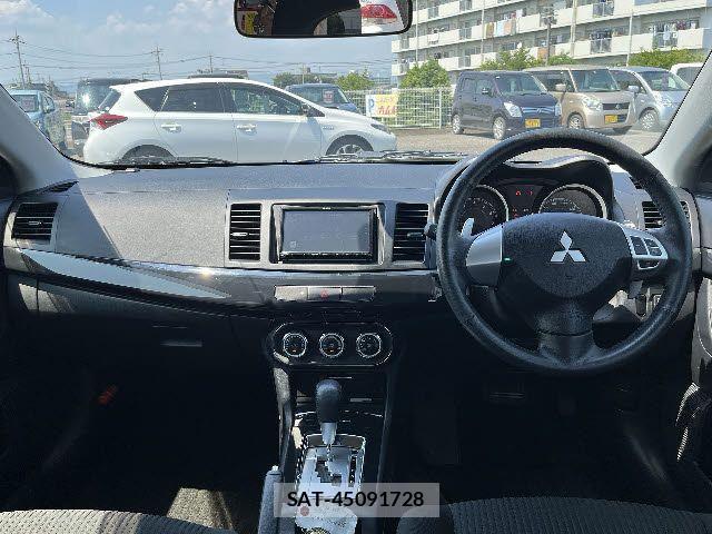 Mitsubishi GALANT FORTIS 2014-07 1221370-1
