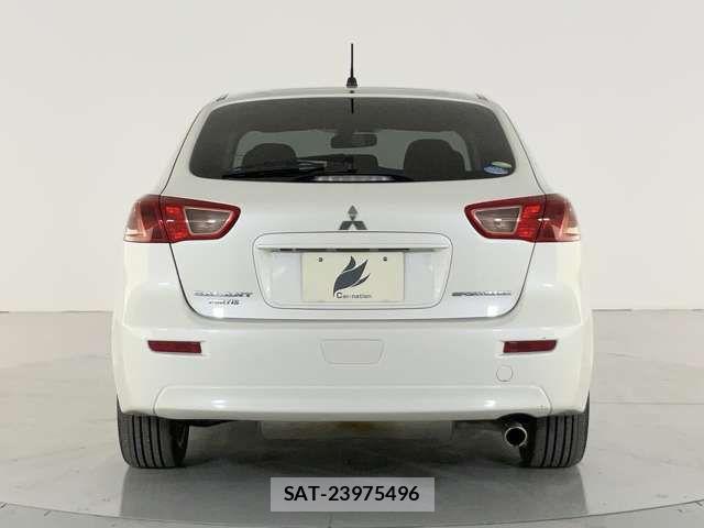 Mitsubishi GALANT FORTIS 2011-07 8457560-4