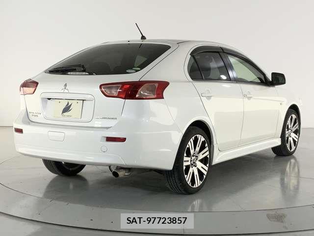 Mitsubishi GALANT FORTIS 2012-06 8849158-5