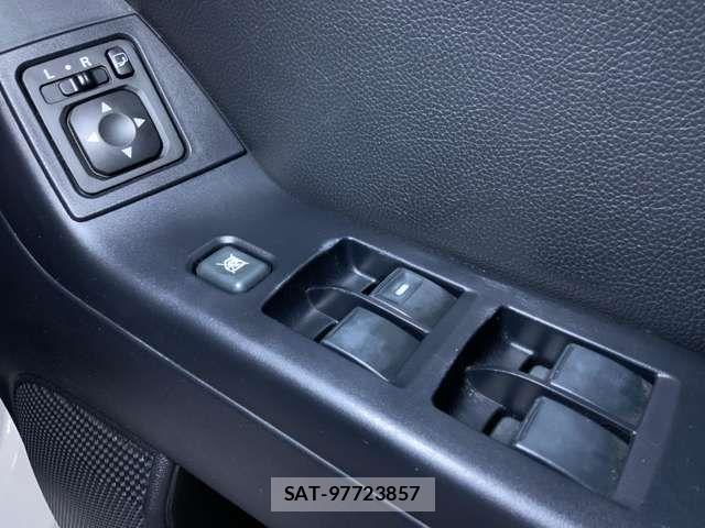 Mitsubishi GALANT FORTIS 2012-06 8849158-14