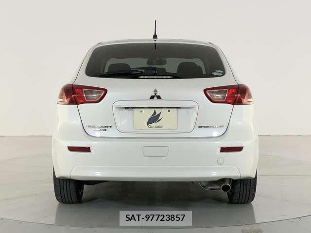 Mitsubishi GALANT FORTIS 2012-06 8849158-4