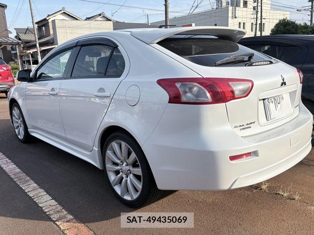 Mitsubishi GALANT FORTIS 2009-01 7616763-5