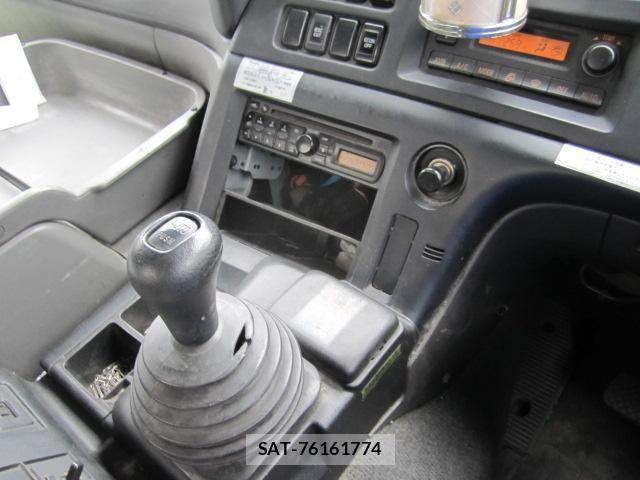Isuzu GIGA 2012-03 1221380-6