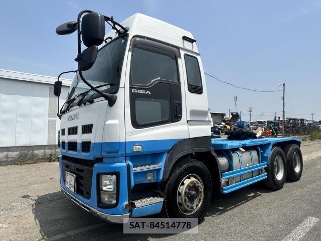 Isuzu GIGA 2012-08 1221382-1