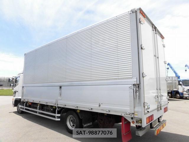 Isuzu GIGA 2011-11 1221378-9