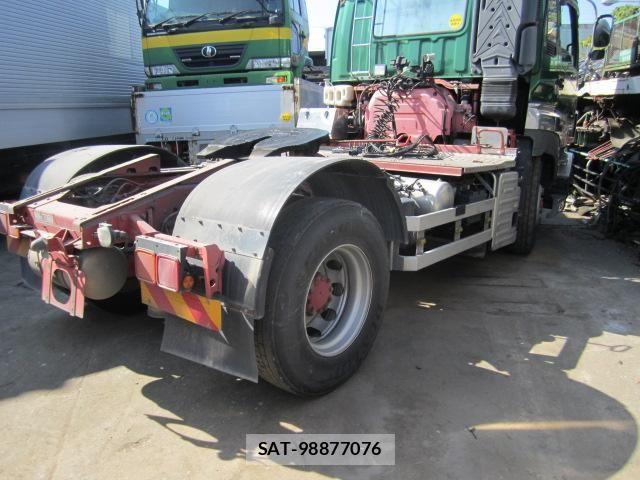 Isuzu GIGA 2011-11 1221378-6