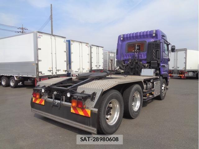 Isuzu GIGA 2019-10 1221411-2
