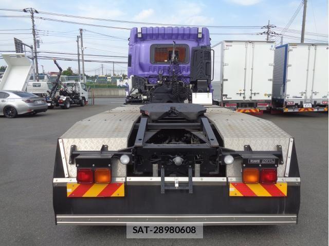 Isuzu GIGA 2019-10 1221411-4