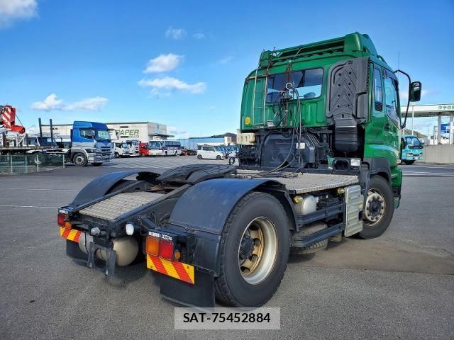 Isuzu GIGA 2011-11 1221379-3
