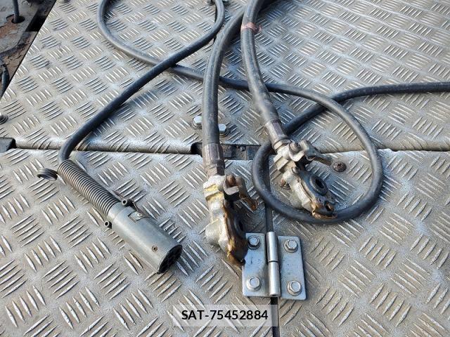 Isuzu GIGA 2011-11 1221379-7