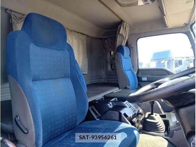Isuzu GIGA 2016-02 1297610-21