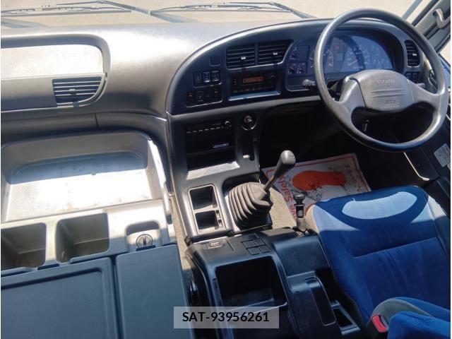 Isuzu GIGA 2016-02 1297610-23
