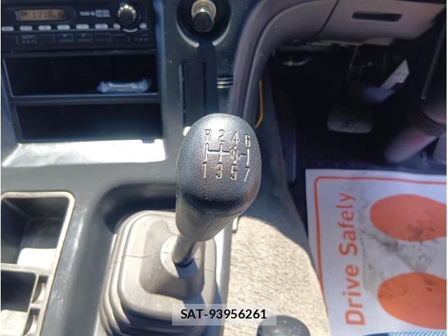 Isuzu GIGA 2016-02 1297610-25