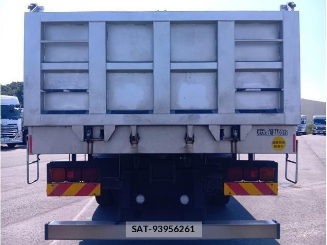 Isuzu GIGA 2016-02 1297610-4