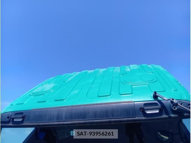 Isuzu GIGA 2016-02 1297610-5