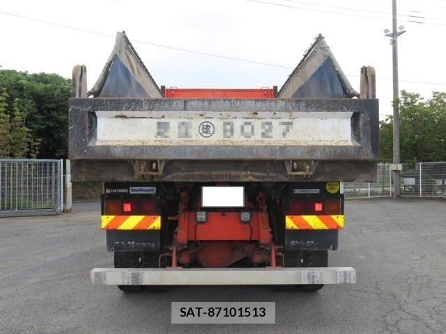 Isuzu GIGA 2017-07 1324564-6