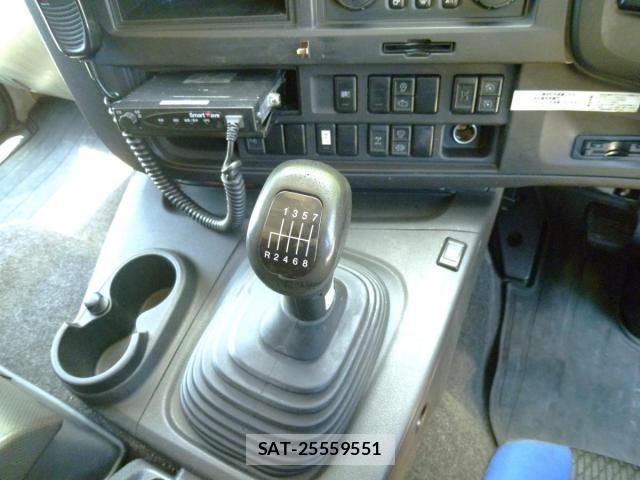 Isuzu GIGA 2017-09 1205017-24