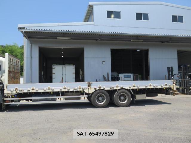 Isuzu GIGA 2016-10 1184122-8
