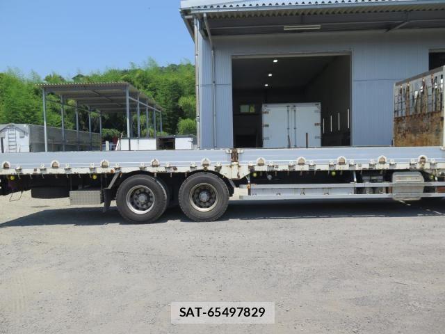 Isuzu GIGA 2016-10 1184122-13