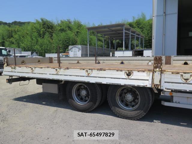 Isuzu GIGA 2016-10 1184122-17