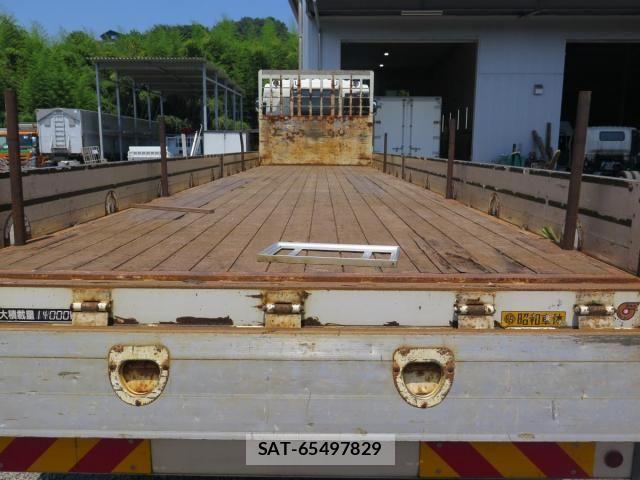Isuzu GIGA 2016-10 1184122-19