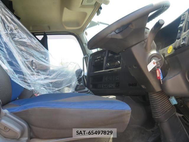 Isuzu GIGA 2016-10 1184122-23