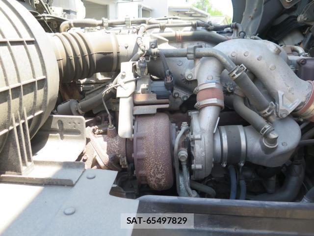 Isuzu GIGA 2016-10 1184122-29