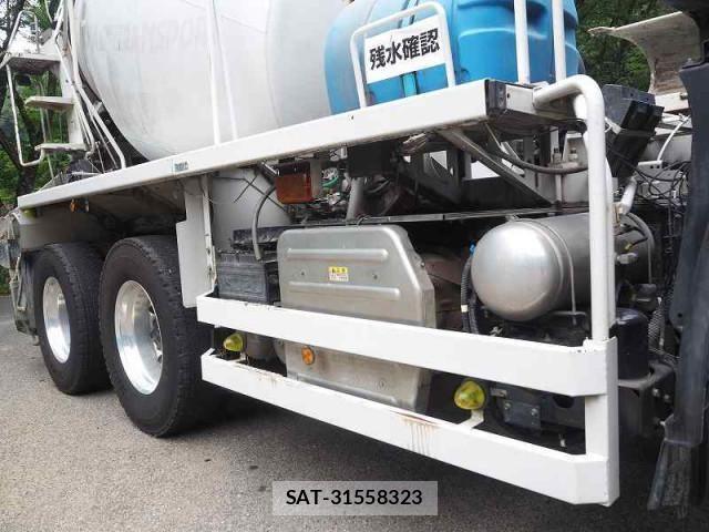 Isuzu GIGA 2012-06 1146826-12