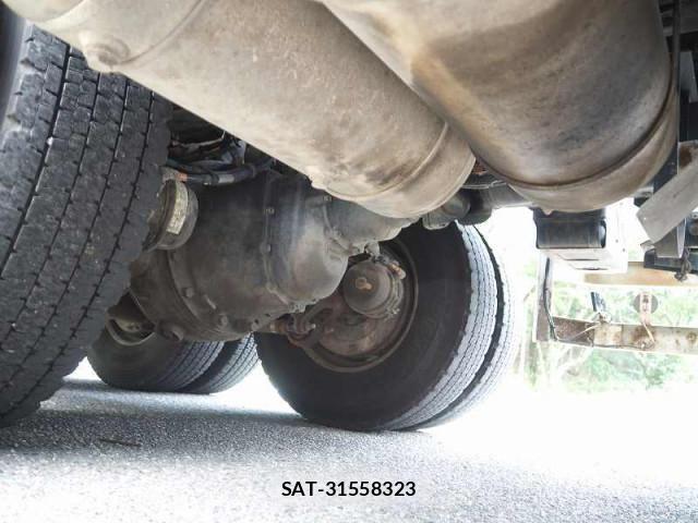 Isuzu GIGA 2012-06 1146826-17