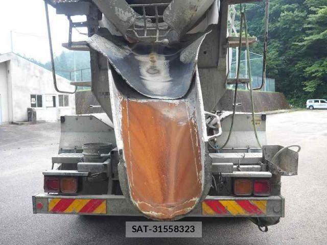 Isuzu GIGA 2012-06 1146826-24