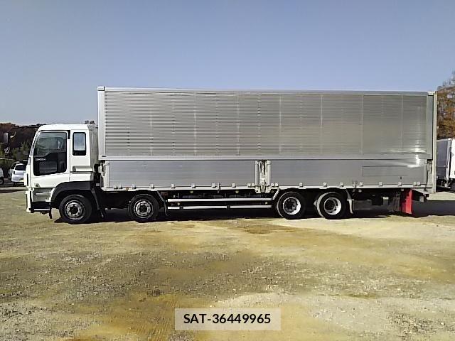 Isuzu GIGA 2011-11 605876-4