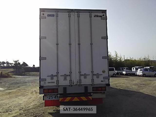 Isuzu GIGA 2011-11 605876-6