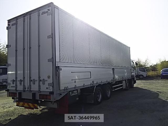 Isuzu GIGA 2011-11 605876-7