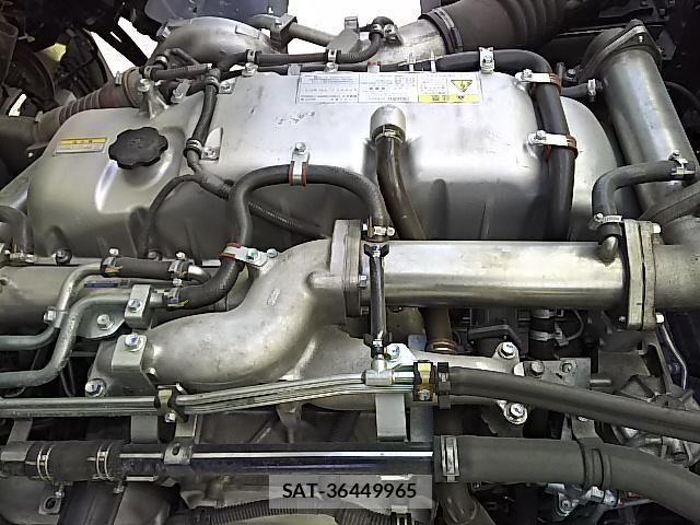 Isuzu GIGA 2011-11 605876-16