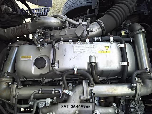 Isuzu GIGA 2011-11 605876-17