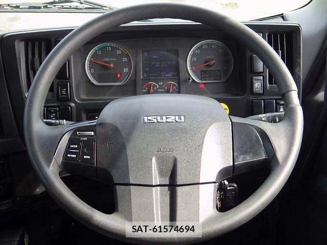 Isuzu GIGA 2018-06 817051-12