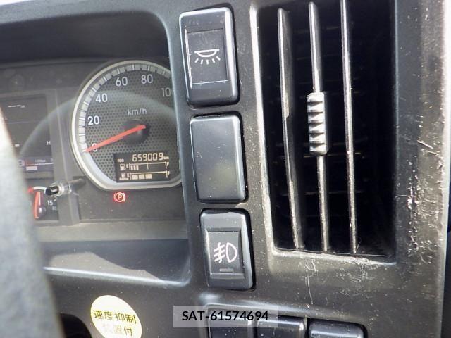 Isuzu GIGA 2018-06 817051-23